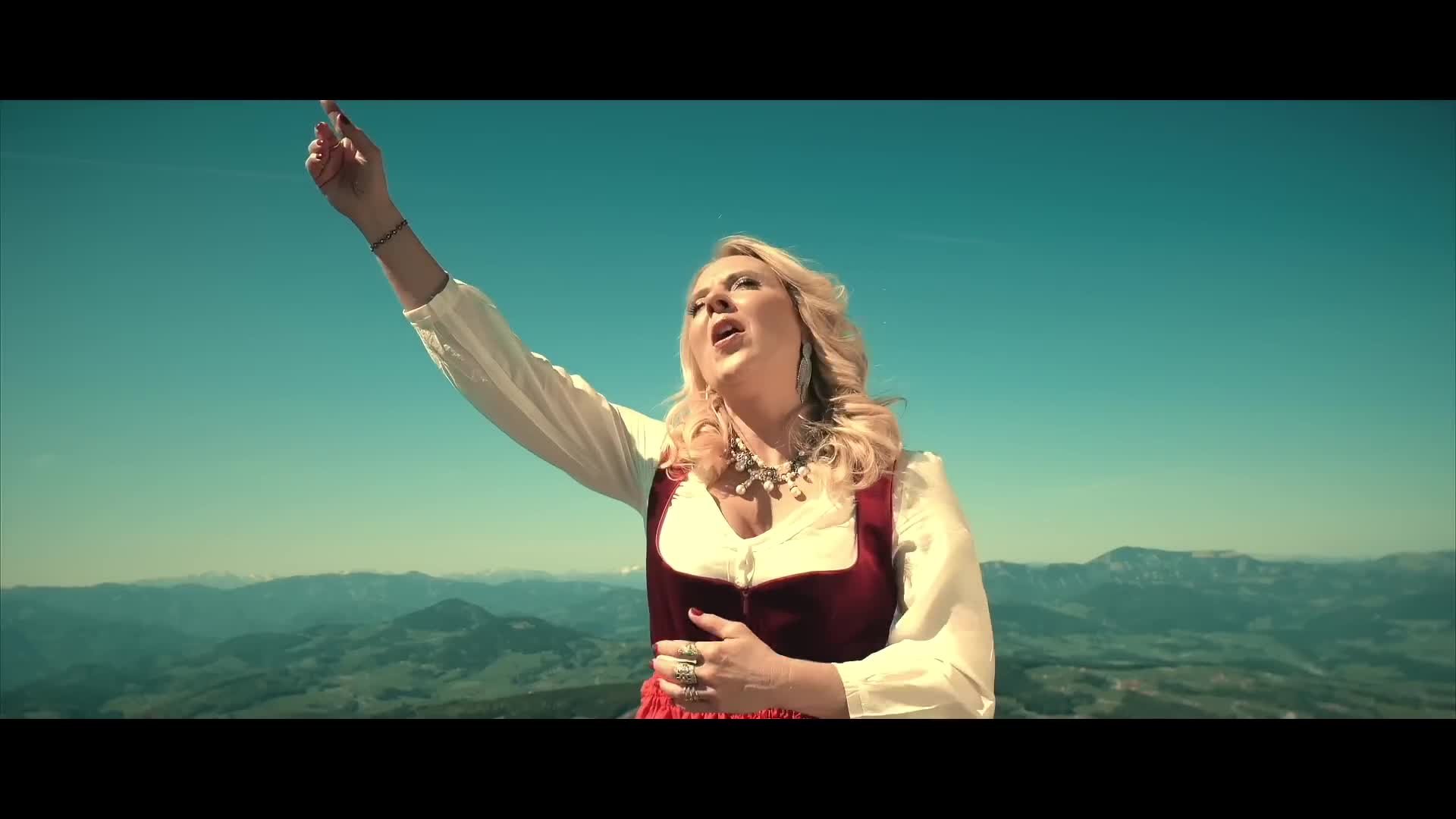 Hannah - I bin Osterreicher offizielles Musikvideo
